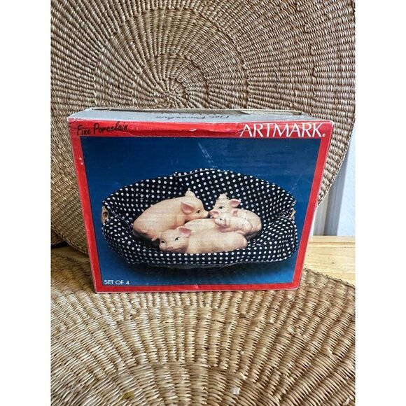 ArtMark Fine Porcelain pig decor - Picture 7 of 9